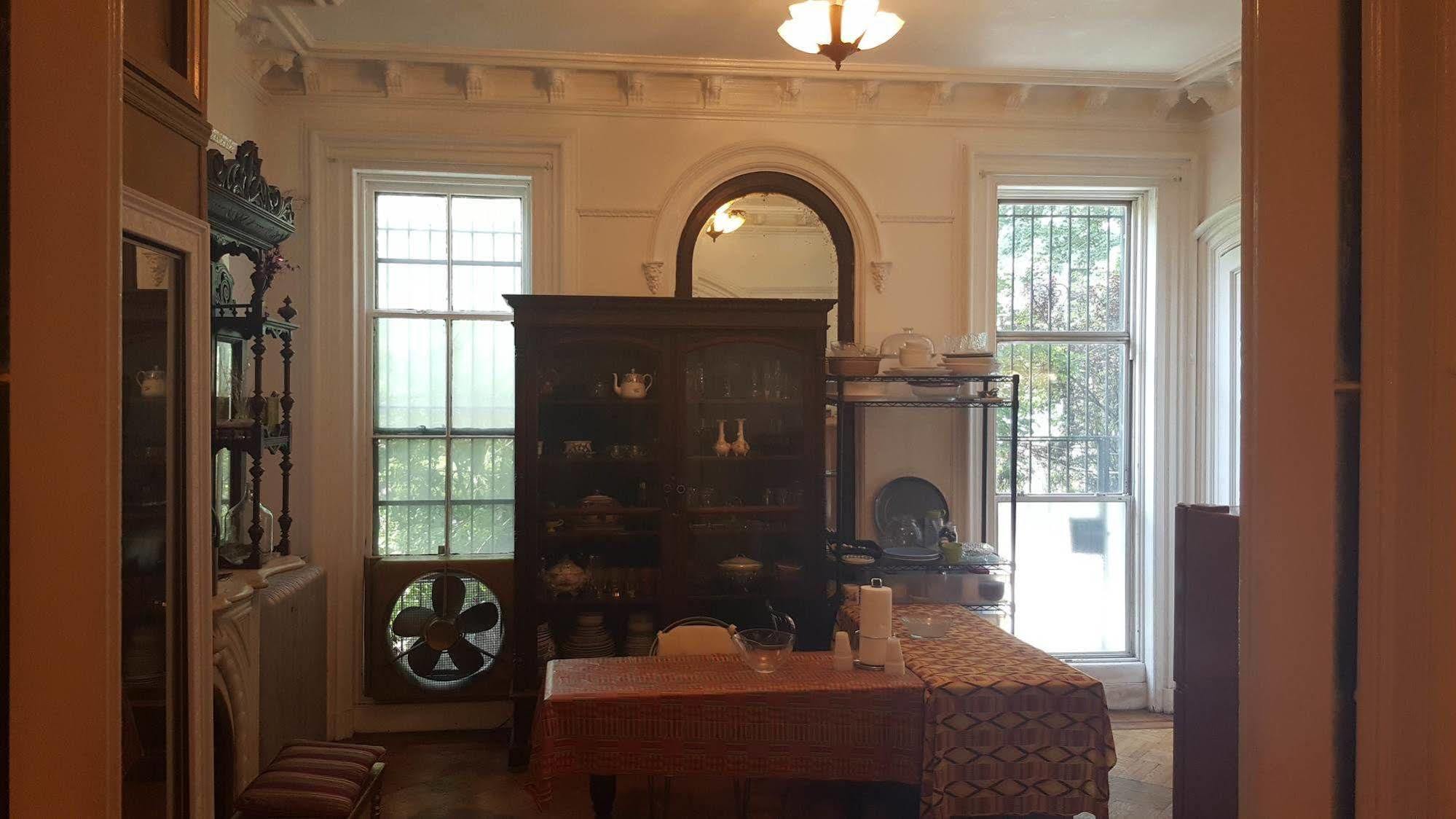 Illumination Bed & Breakfast New York Exterior photo